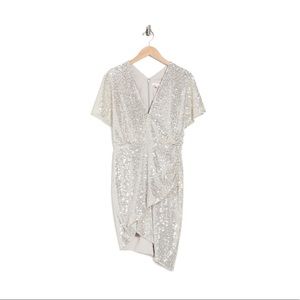 HARLYNPlunge Neck Short Sleeve Sequin Mini Dress In Silver